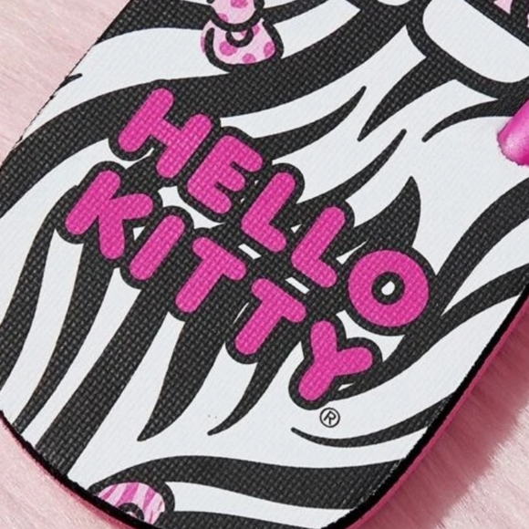 (333) Hello Kitty Zebra Flip Flops/Sandals NWT - Picture 5 of 5